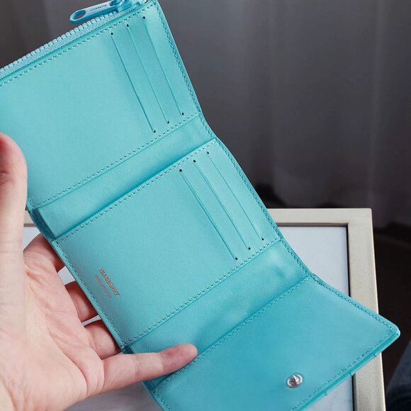 NEW Authentic  Burberry Light Blue Leather Wallet with TB Logo - Picture 4 of 10